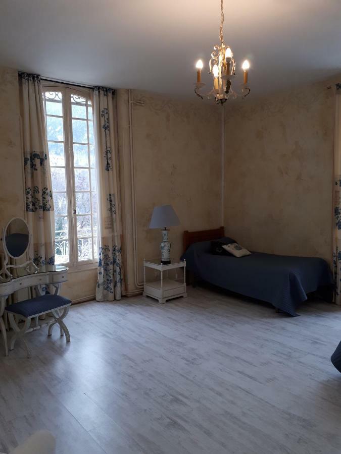 Chambres D'Hotes " Les Cascatelles" Акс-ле-Терм Екстериор снимка