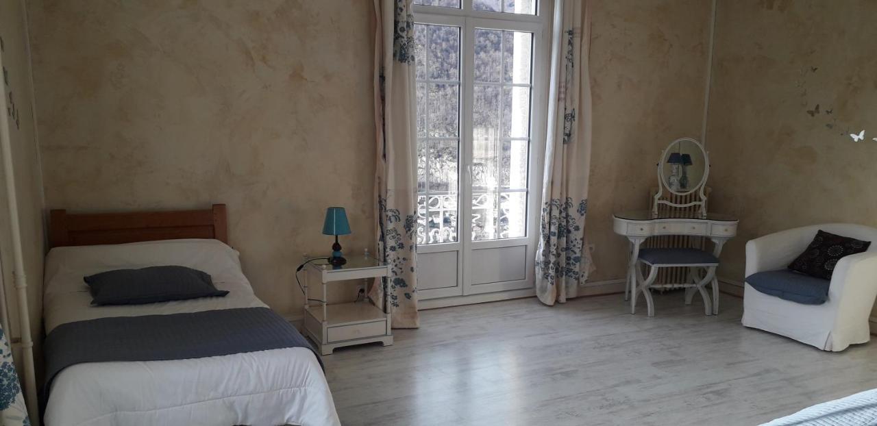 Chambres D'Hotes " Les Cascatelles" Акс-ле-Терм Екстериор снимка